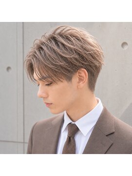 ギミック 自由が丘(gimmick) ◆ダウンバング 似合わせカット&ミルクティーベージュ