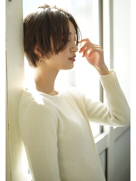 エテバイリリア(ete by LILIA.) ストレートショート