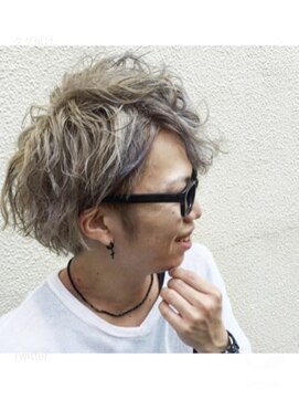 アトム(ATOM) ホワイトベージュ　出合