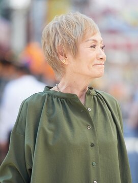 えがお美容室 【えがお美容室】50代60代に人気◎スイッチカラーショート