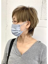 ユイツ&nbsp;アシンメトリーハイレイヤーショート