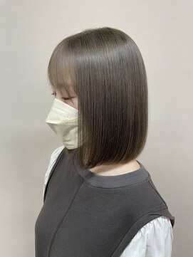 ノア(noa.) 透明感のあるアッシュグレージュ