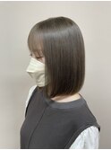 透明感のあるアッシュグレージュ