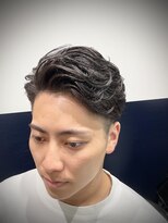 リバティシェアバーバー 銀座(LIBERTY SHARE BARBER) 【モテ髪】刈り上げ束感ツーブロック×アップバングショート　