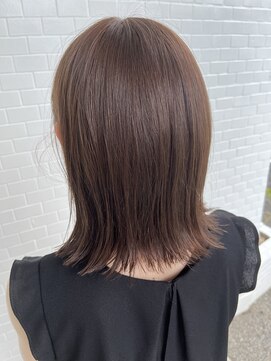 ヴィータアレグリア(Vita Alegria) カット/外ハネスタイル/ピンクブラウン/ピンクカラー 9/21