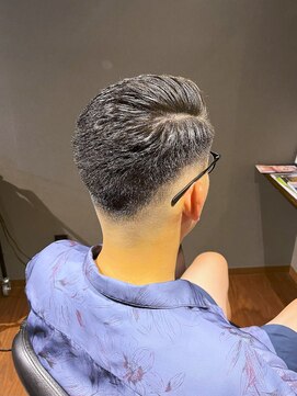 ビーダンディー(Bee dandy) ビジネススキンフェード フォーマルショート 七三オールバック