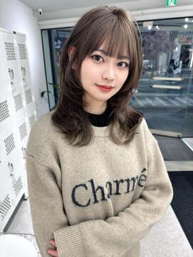 シック(CHIC) レイヤー/顔まわりレイヤー/ハイトーンカラー