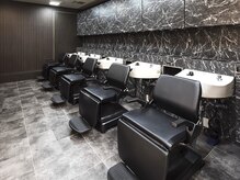 タヤ 北千住マルイ店(TAYA)の雰囲気（シックで落ち着いた空間でリラックス◎）