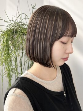 ソーンズ ヨイク(thorns YOIKU) 切りっぱなしボブ×ハイライト
