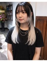 グッドフェローズ キタホリエ(GoodFellas kitahorie) ナチュラルレイヤー×シルバーインナーカラーハイトーン艶感