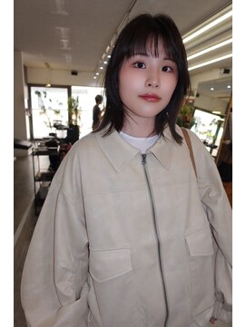 ネルケ 立川(nelke) 立川ミディアムウルフ暗髪シースルーバング小顔