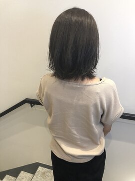 ロンド レグリーズ 立川(Lond leglise) 外ハネボブ/ベージュ/似合わせカット【深味信也】