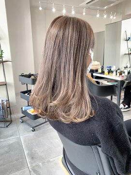 美容室 ツリー(Tree) ノンブローでおさまる大人スタイル『Tree hairsalon 』本厚木