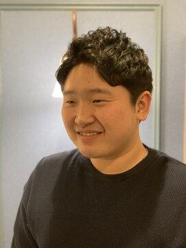 グレイスフルバーバー 赤坂見附店 細　多　メンズアイロンパーマ