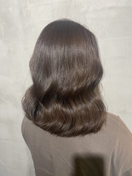 エヴァー(ever) ＊アッシュブラウン＊@ever_mito[表参道駅/原宿駅/学割U24]