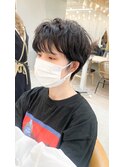 メンズライクパーマでふわふわ無造作ショート