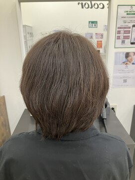 ビーズカラー 鶴岡エスモール店 【B's】40代50代人気◎ 艶×ナチュラルブラウン/ショート