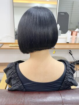 ランプ(Lamp) バレイヤージュ髪質改善レイヤー透明感白髪染めグレージュ中野