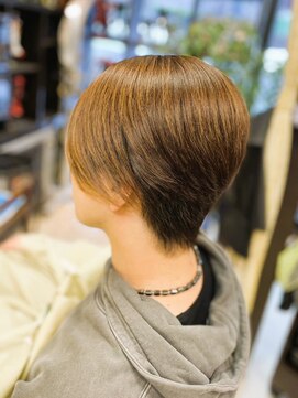 美容室 スピリチュアル ハート(SPIRITUAL HEART) ブロックONショートレイヤー