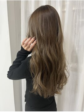 アバーブ ギンザ(Above Ginza) 20代30代40代50代◎柔らかベージュ