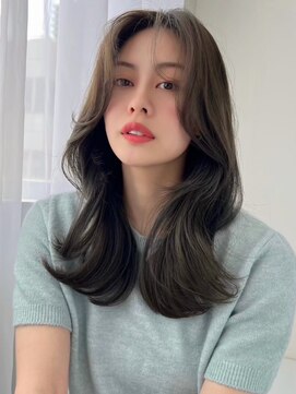 ソヨン 金山店(SOYON) 波巻き/小顔/レイヤーカット/かきあげバング/黒髪/ネビージュ