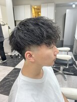 テテ(TETE)&nbsp;ツイストスパイラル/刈り上げ/ローフェード