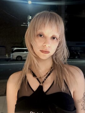 ユルク トウキョウ(jurk tokyo) ホワイトブロンド　ブロンド　抜きっぱなし