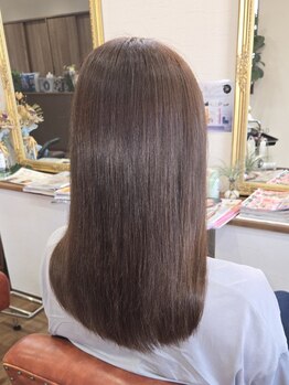 キレイの"種"《シードオイル》で、豊かな潤いとツヤめく髪色を叶える♪柔らかい透け感でお洒落を楽しんで＊