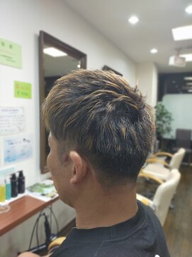 ツーブロックのショート