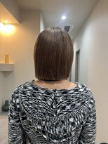 オーマ(OMA) 切りっぱなしボブ