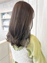 キャアリー(Caary)&nbsp;福山市Caary透明感ミルクベージュインナーカラーミントベージュ