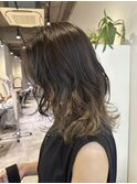 大串　グレージュ　ミディアムレイヤー