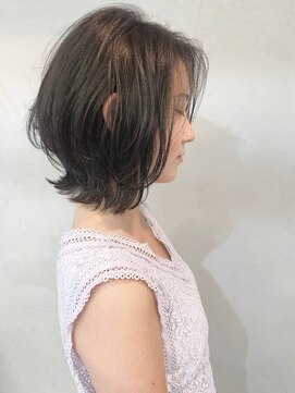 ノク(nok) くびれ外ハネショート_センシュアルショートスパイラル