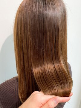 マニコ(manico) カット＋オイルストレート＋ケアカラー