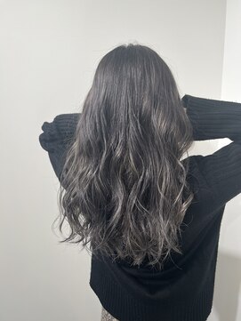 トゥルークリエイション 新越谷(True Creation) シルバーグレーハイライト