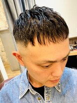 ミリオンバックス 上野(Million Bucks)&nbsp;韓国マッシュ/フェードカット/ニュアンスパーマ/スペインカール