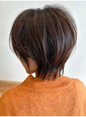 小顔シフォンベージュ美髪ショート