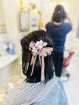 美容室 ティンカーベル ハーフアップ