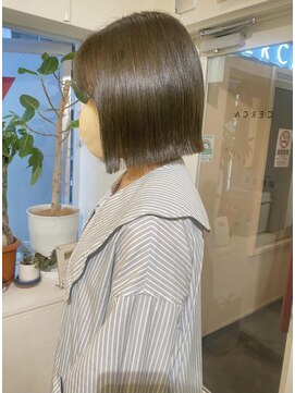 セルカ 新宿(CERCA) オリーブカラー【CERCA新宿/新宿西口】