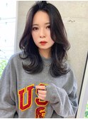 セミロングレイヤーコテ巻き韓国風くびれヘア