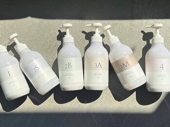ロカリタ キョウト 千本丸太町店(ROCAReTA kyoto)の写真/【圧倒的なツヤ/柔らかい手触り】髪質に合わせた最適なケアをご提案。潤いたっぷりの艶髪はROCAReTAで叶う!