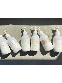 【圧倒的なツヤ/柔らかい手触り】髪質に合わせた最適なケアをご提案。潤いたっぷりの艶髪はROCAReTAで叶う!