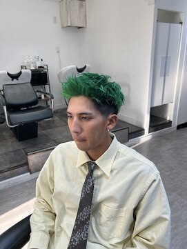 メンズ サロン ドット トウキョウ 町田店(men's salon dot. tokyo) 緑色