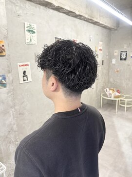 ドアホワイト(door white) 強すぎないスペインカール