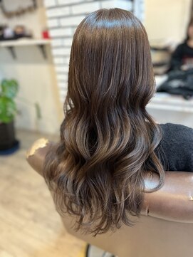 クッキー ヘアーアンドメイク(COOKIE Hair&Make) 【COOKIE】上品大人レイヤー×シアーブラウン