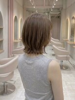 ロイ 北千住(ROI)&nbsp;ハッシュカット/グレージュ/デザインカラー[北千住駅]