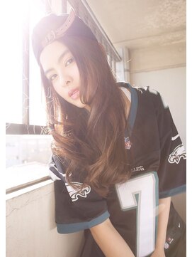 テゾーロ ヘアーアンドラブ(tesoro hair&love) キャプが似合うゆる巻きガール