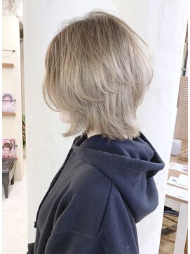 アリスバイアフロート 自由が丘(ALICe by AFLOAT) ウルフレイヤースタイル(ネイビーカラー美髮フレンチボブ