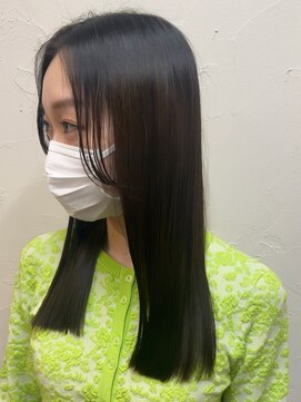 シュリット(schritt) 切りっぱなし ストレートロングヘア エジリ