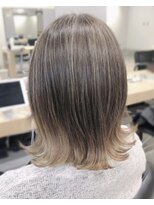 イキプラスディードットログ 大和八木駅前店(ikii+D.Log) ハイライト 大人ボブ 透明感 ベージュ